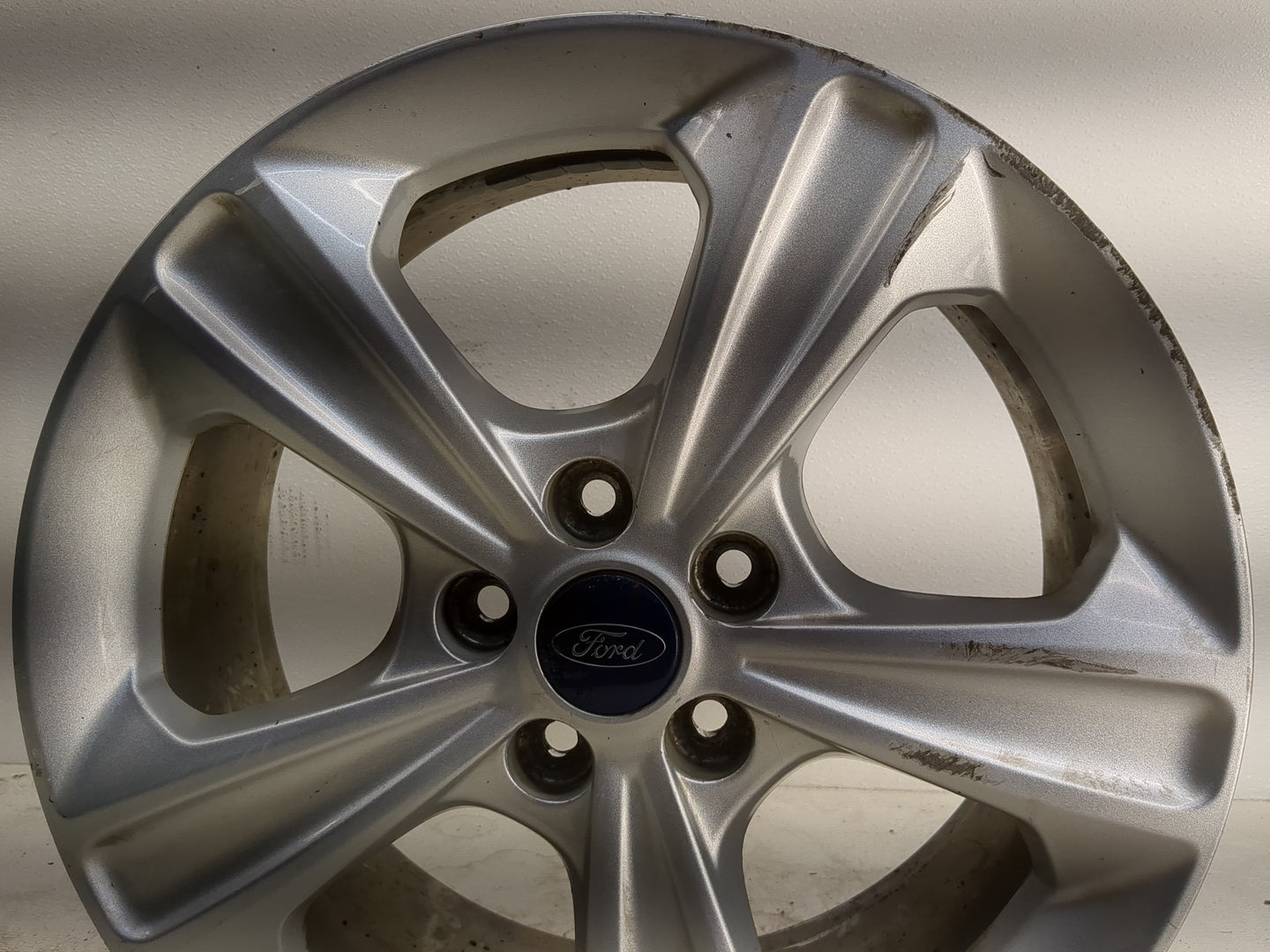 2013-2016 Ford Escape Oem Wheel Rim 1261204 - Oemusedautoparts1.com