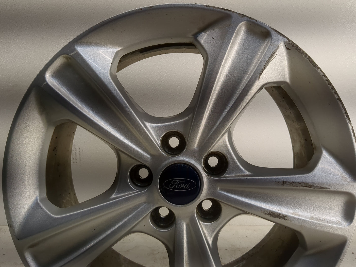 2013-2016 Ford Escape Oem Wheel Rim 1261204 - Oemusedautoparts1.com