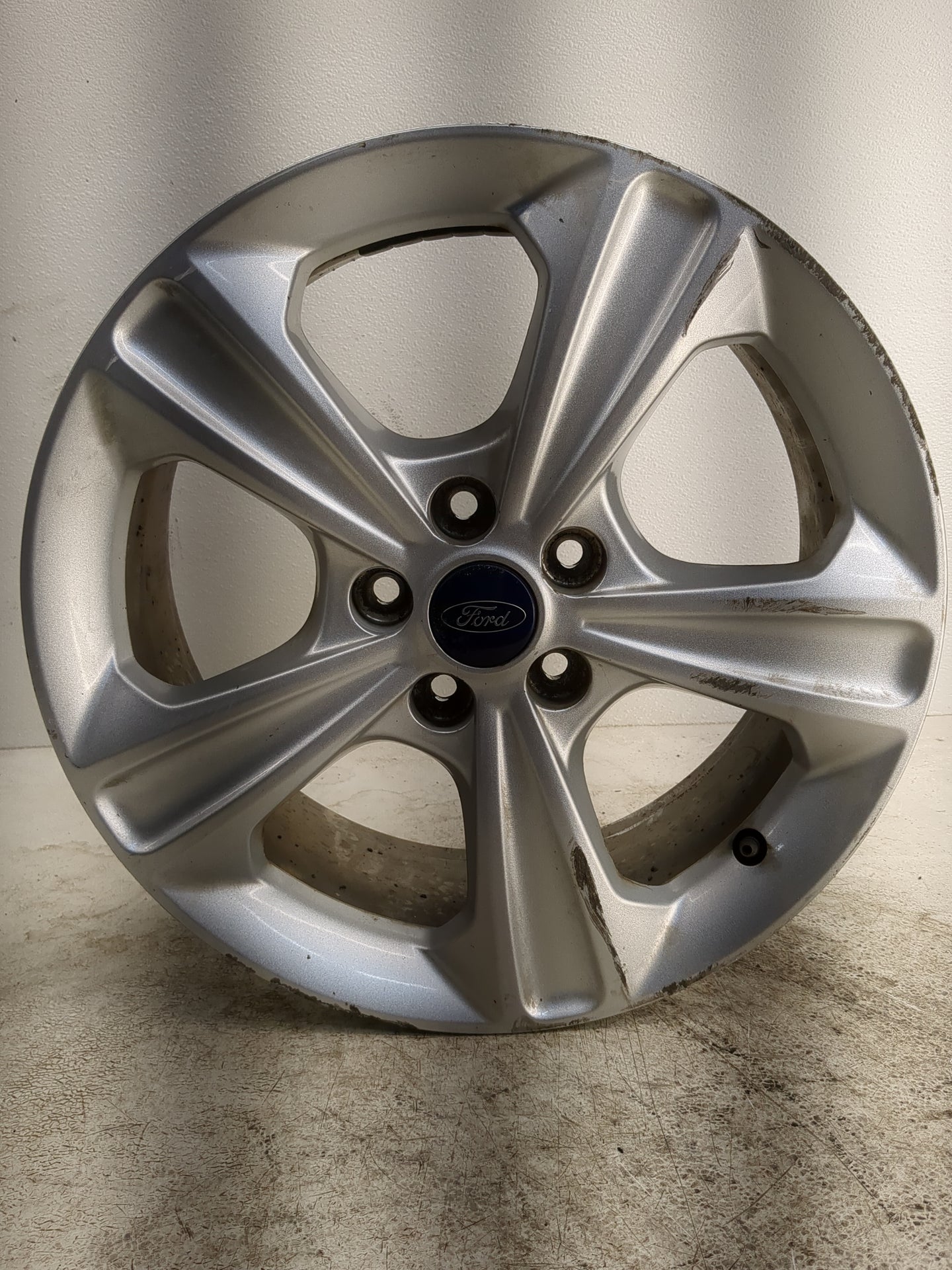 2013-2016 Ford Escape Oem Wheel Rim 1261204 - Oemusedautoparts1.com