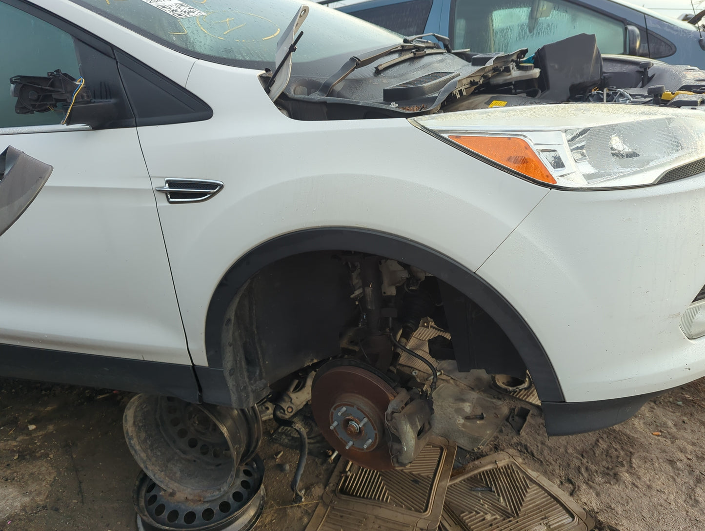 2015 Ford Escape Passenger Fender 1262698 - Oemusedautoparts1.com