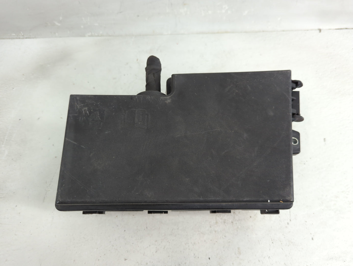 2013-2016 Ford Escape Fusebox Fuse Box Panel Relay Module Fits Fits 2013 2014 2015 2016 OEM Used Auto Parts - Oemusedautopar