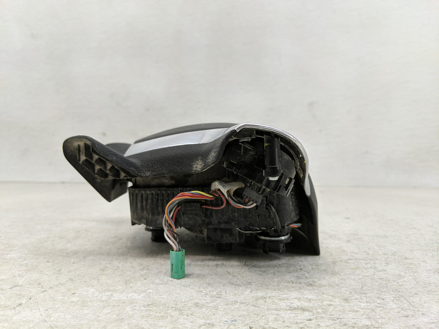 2015-2016 Ford Escape Air Bag Driver Left Steering Wheel Mounted Fits Fits 2015 2016 OEM Used Auto Parts - Oemusedautoparts1