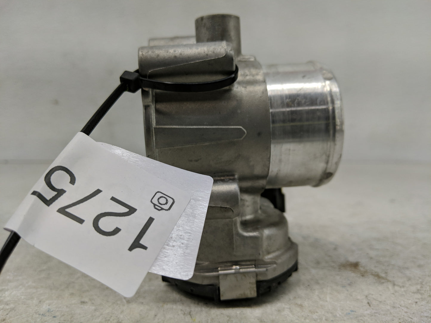 2013-2016 Ford Escape Throttle Body P/N:7S7G-9F991-CA Fits Fits 2013 2014 2015 2016 2017 2018 2019 OEM Used Auto Parts - Oem