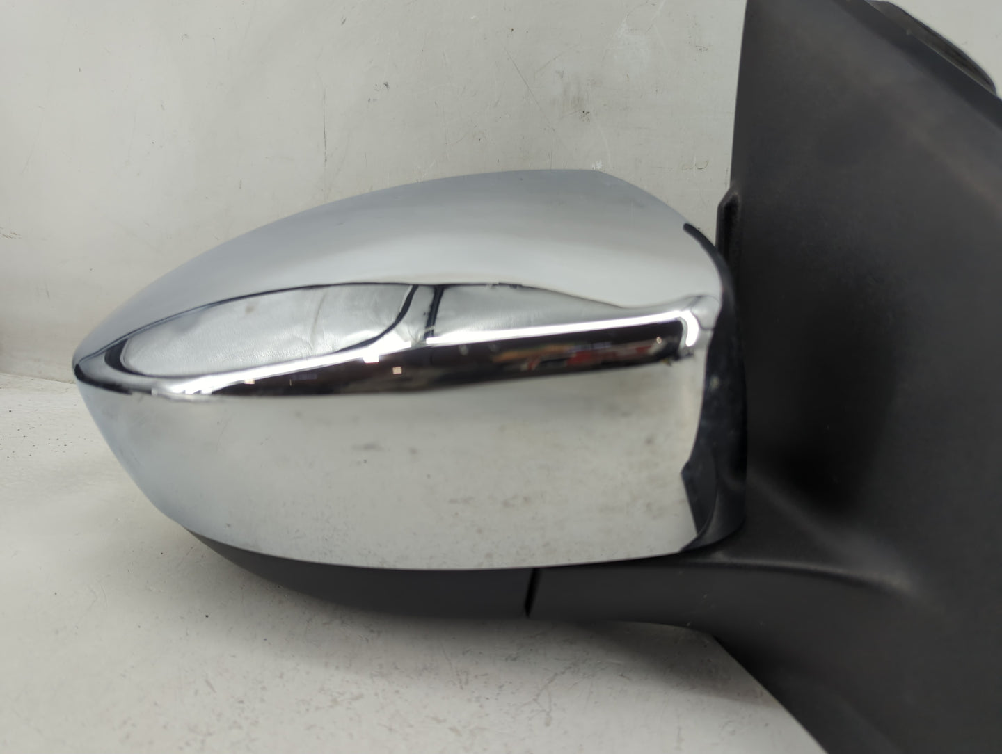 2014-2016 Ford Escape Passenger Side View Mirror - Right Door Mirror OEM Used - Oemusedautoparts1.com