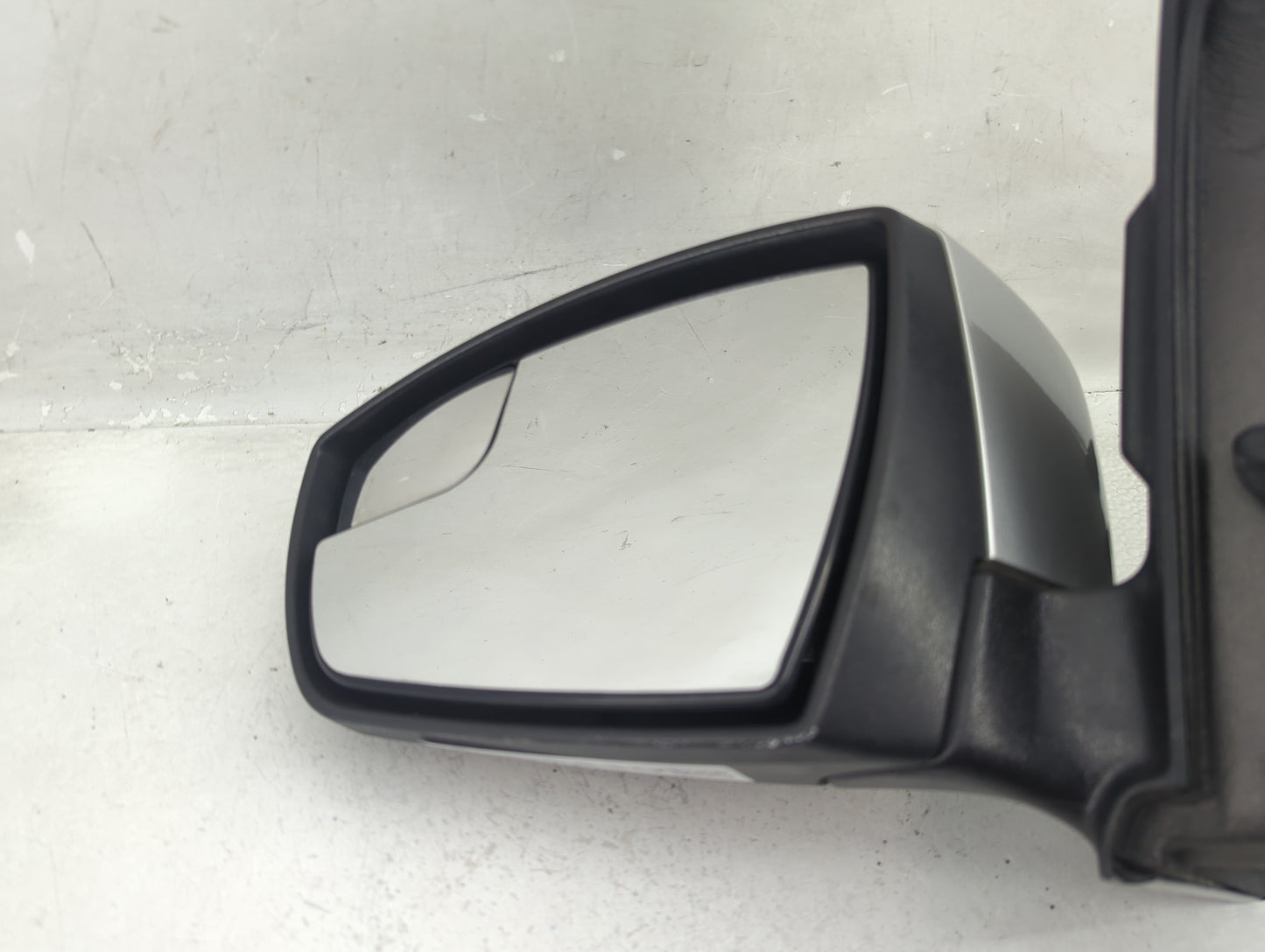 2013-2016 Ford Escape Driver Side View Mirror - Left Door Mirror OEM Used - Oemusedautoparts1.com