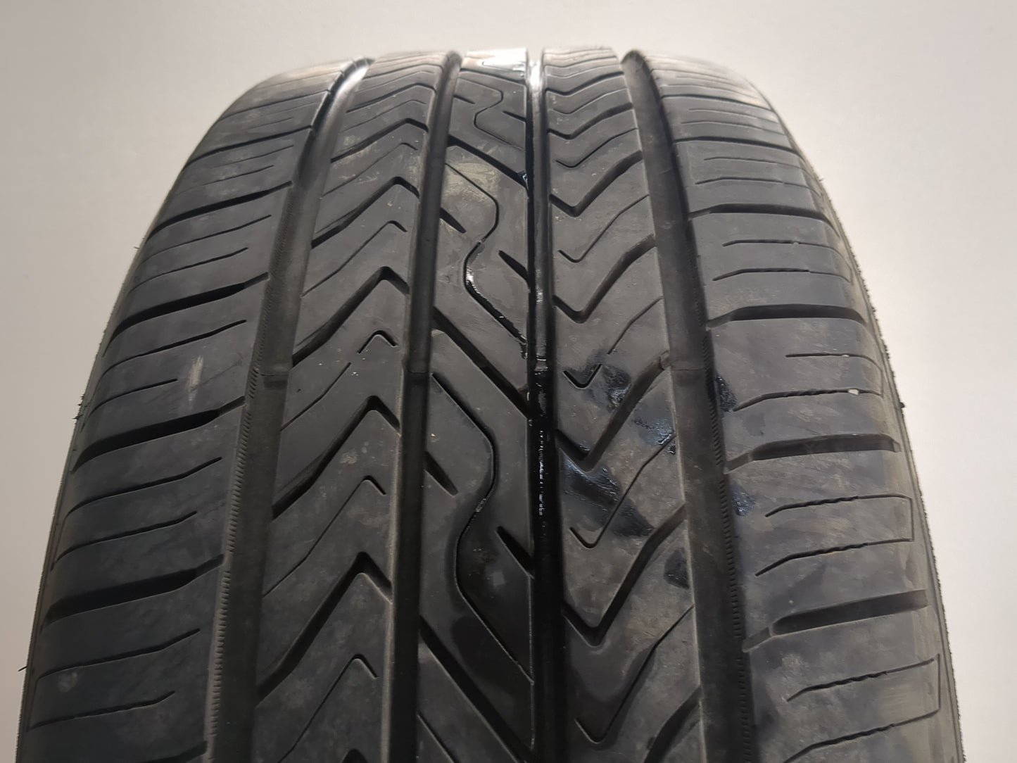 Used Tire 235/50R18 TOYO EXTENSA A/S II 97V - Tread Depth 10/32 - Oemusedautoparts1.com