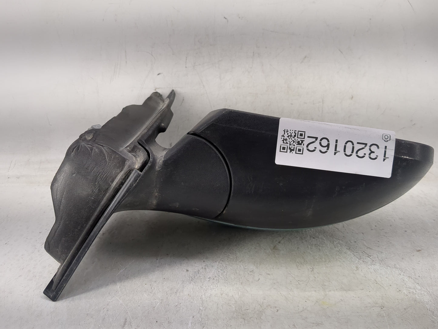 2013-2016 Ford Escape Passenger Side View Mirror - Right Door Mirror OEM Used - Oemusedautoparts1.com