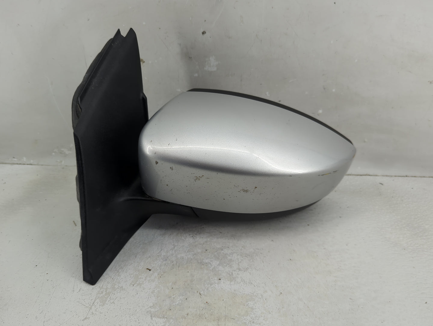 2013-2016 Ford Escape Driver Side View Mirror - Left Door Mirror OEM Used - Oemusedautoparts1.com