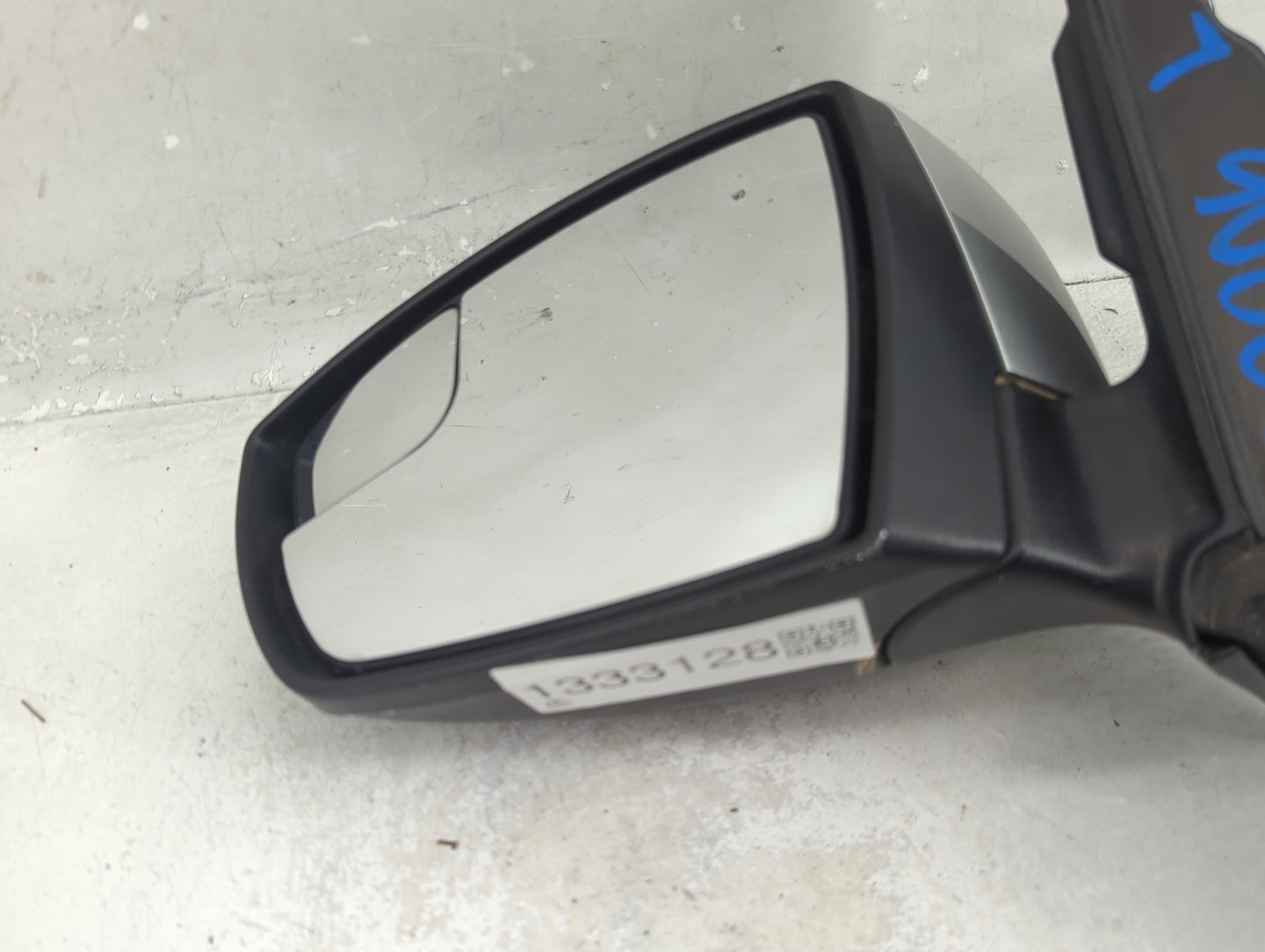 2013-2016 Ford Escape Driver Side View Mirror - Left Door Mirror OEM Used - Oemusedautoparts1.com