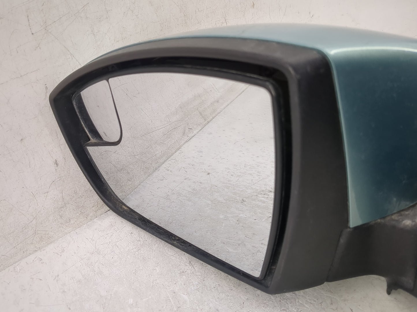 2013-2016 Ford Escape Driver Side View Mirror - Left Door Mirror OEM Used - Oemusedautoparts1.com