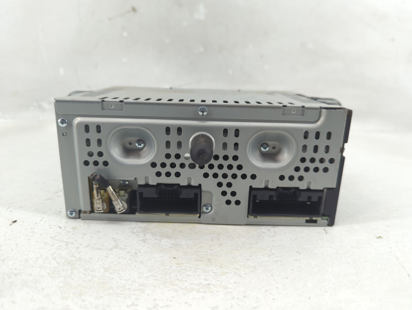 2013-2015 Ford Escape Radio AM FM Cd Player Receiver Replacement Fits Fits 2013 2014 2015 OEM Used Auto Parts - Oemusedautop