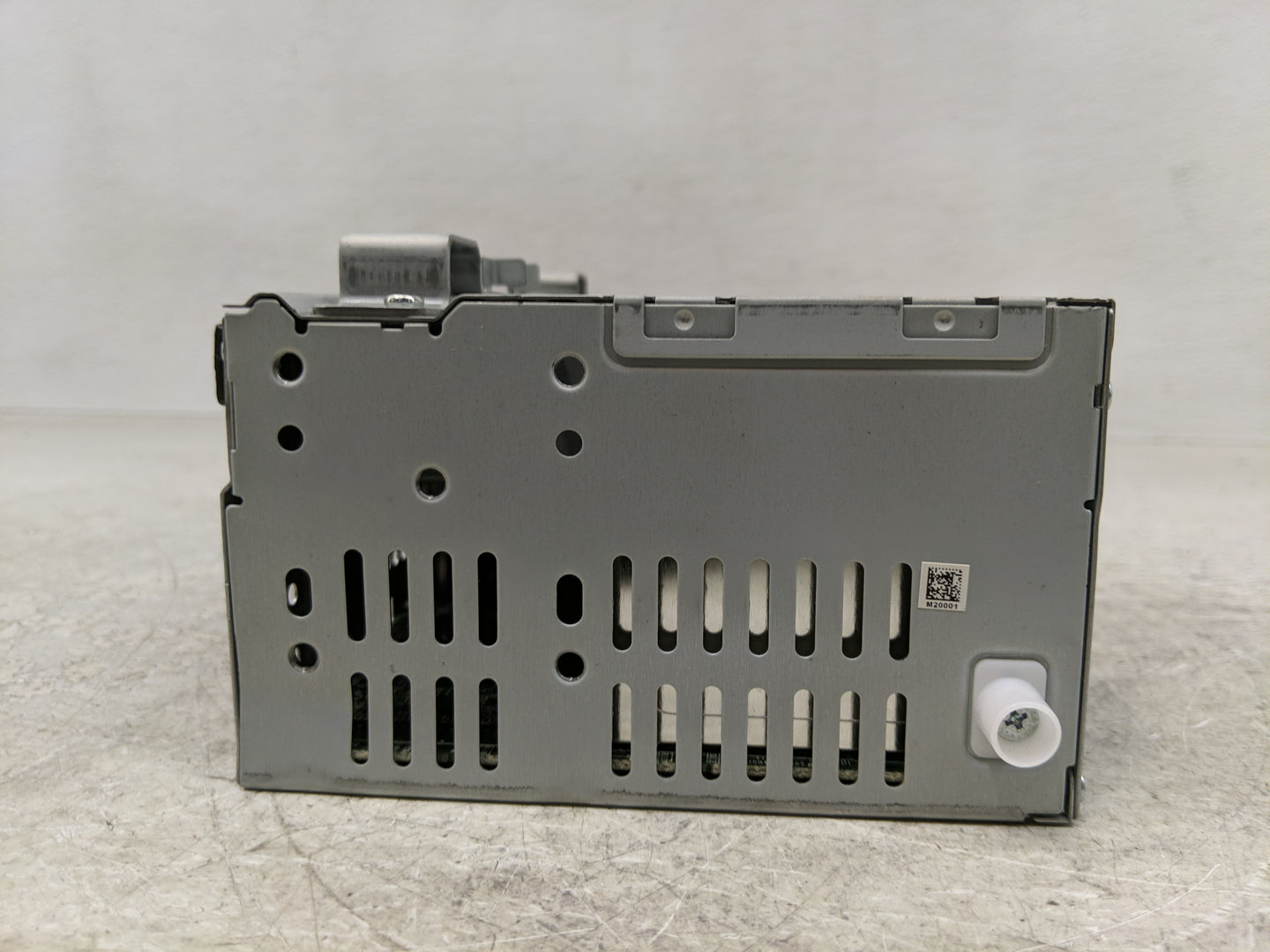 2013-2015 Ford Escape Radio AM FM Cd Player Receiver Replacement P/N:CJ5T-19C107-BH Fits Fits 2013 2014 2015 OEM Used Auto P