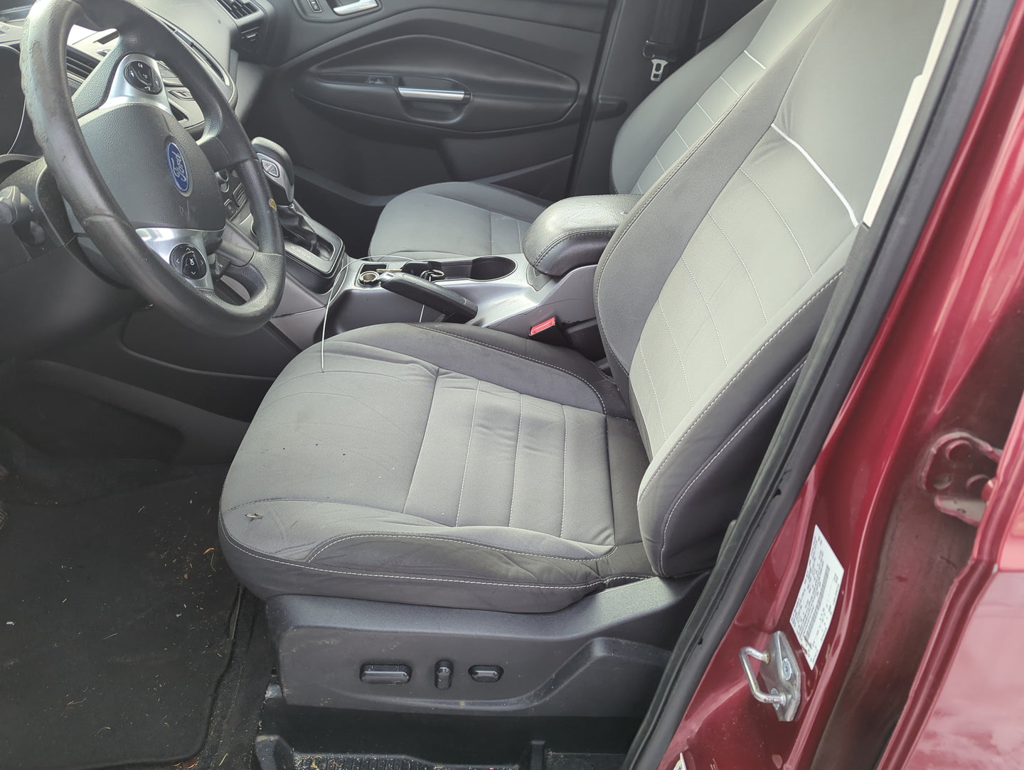2014-2015 Ford Escape Driver Front Seat Oem - Oemusedautoparts1.com