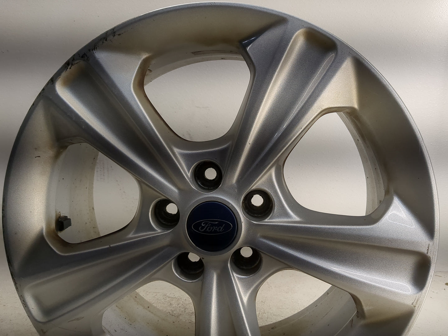 2013-2016 Ford Escape Oem Wheel Rim 1361878 - Oemusedautoparts1.com