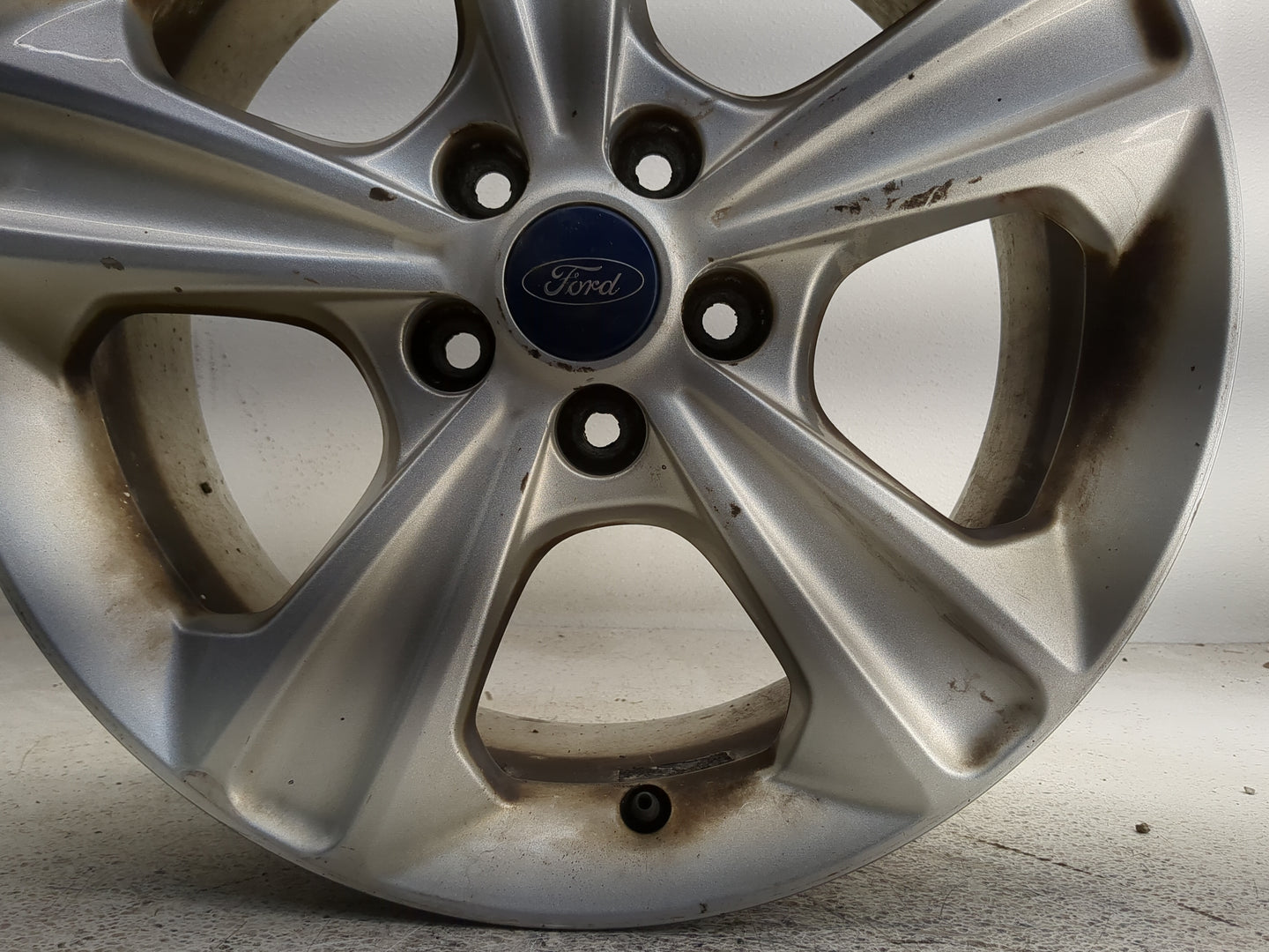 2013-2016 Ford Escape Oem Wheel Rim 1361880 - Oemusedautoparts1.com