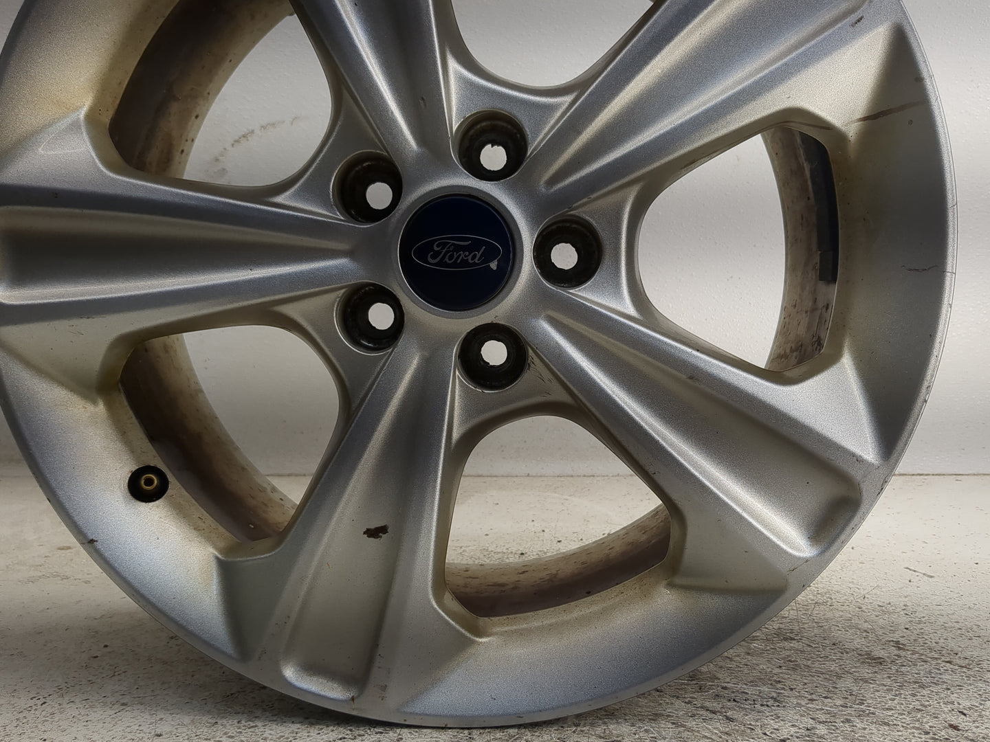 2013-2016 Ford Escape Oem Wheel Rim 1361881 - Oemusedautoparts1.com