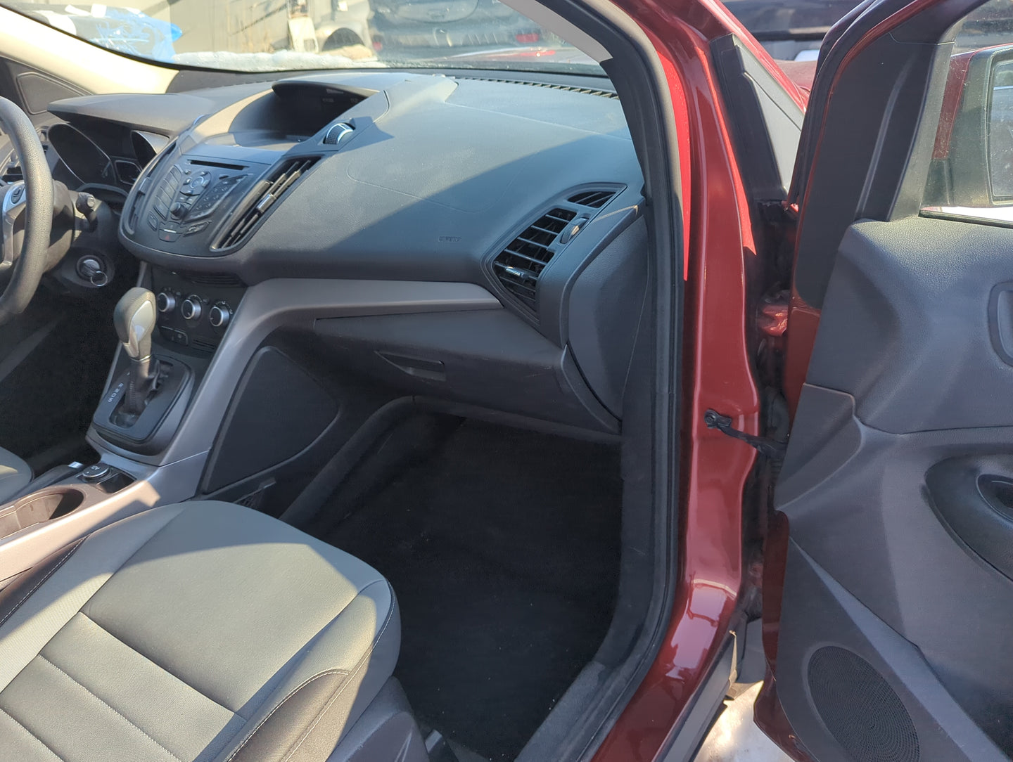 2015 Ford Escape Passenger Glove Box Door Storage Compartment 1365972 - Oemusedautoparts1.com