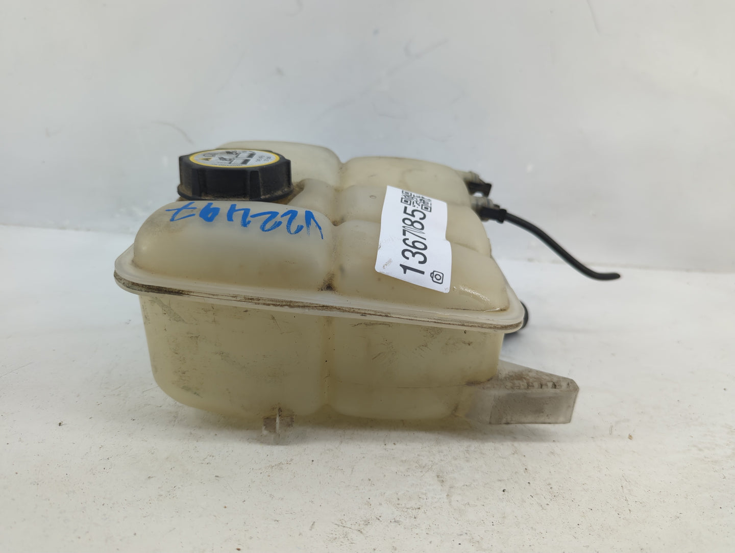 2013-2016 Ford Escape Radiator Coolant Overflow Expansion Tank Bottle 1367085 - Oemusedautoparts1.com