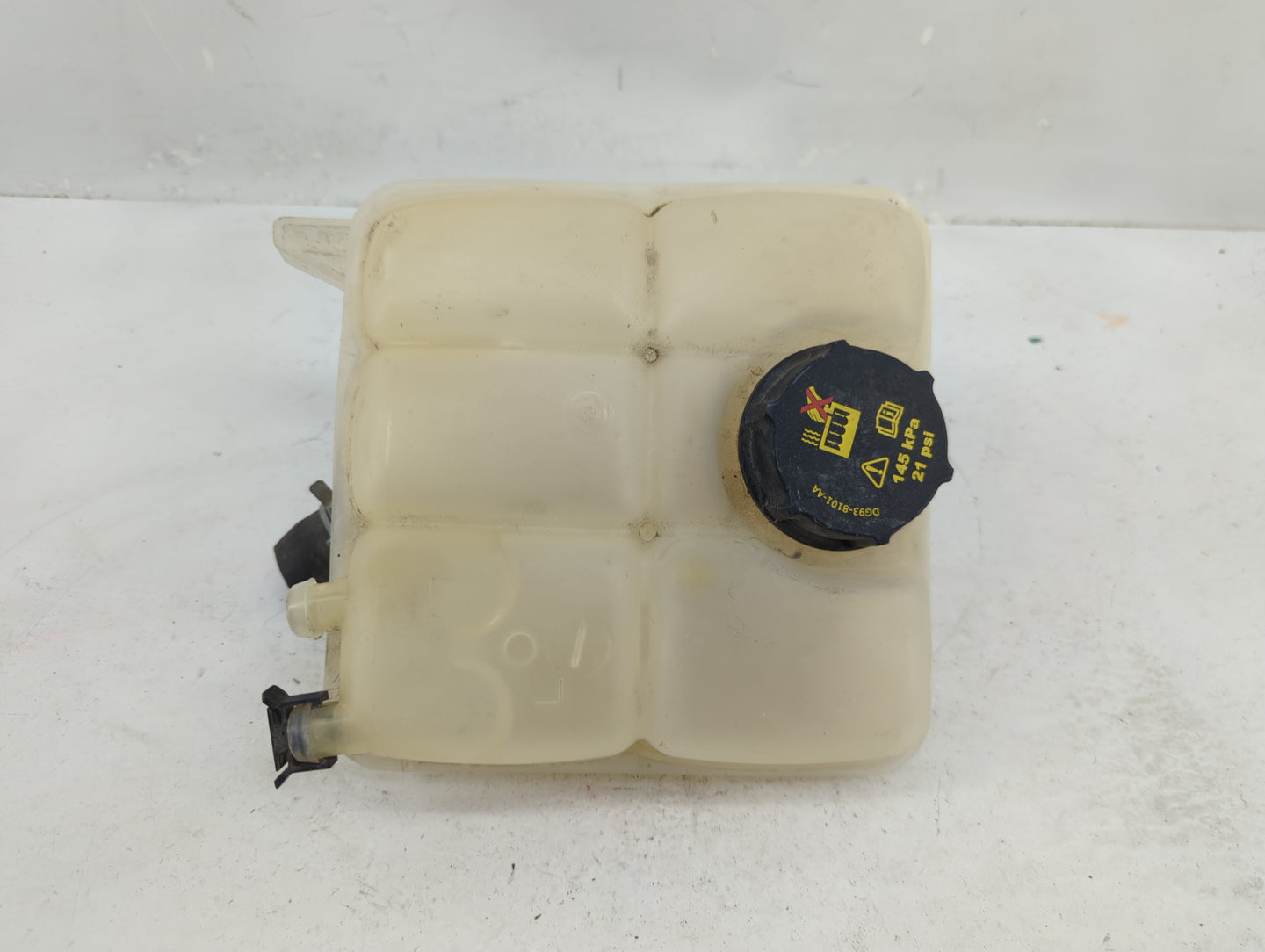 2013-2016 Ford Escape Radiator Coolant Overflow Expansion Tank Bottle 1369269 - Oemusedautoparts1.com