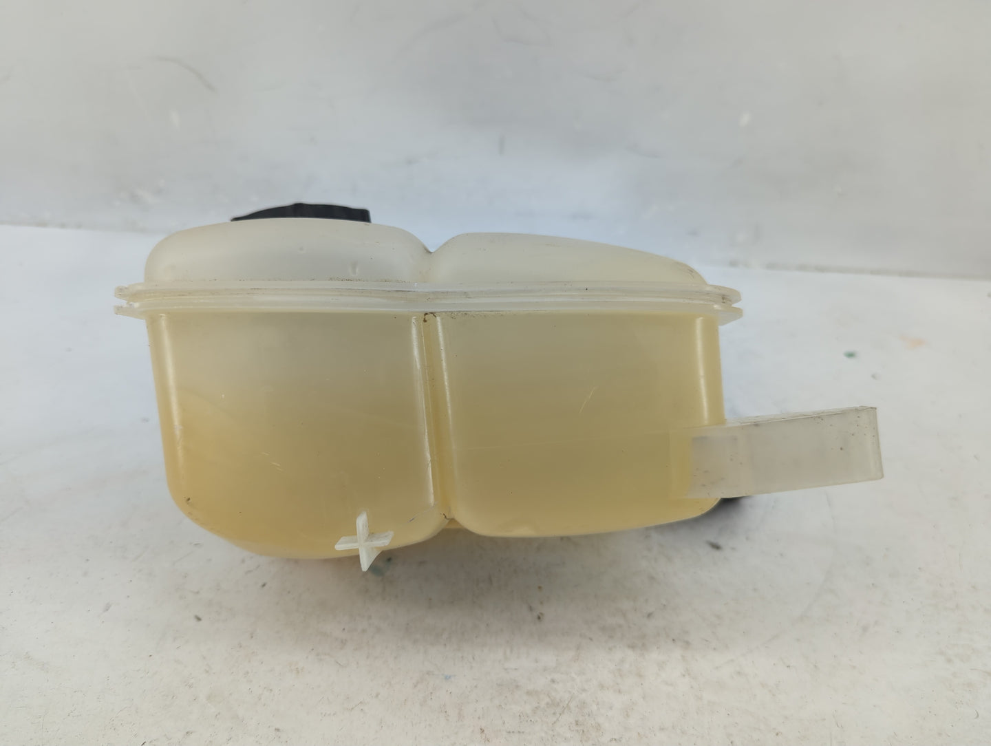 2013-2016 Ford Escape Radiator Coolant Overflow Expansion Tank Bottle 1369269 - Oemusedautoparts1.com