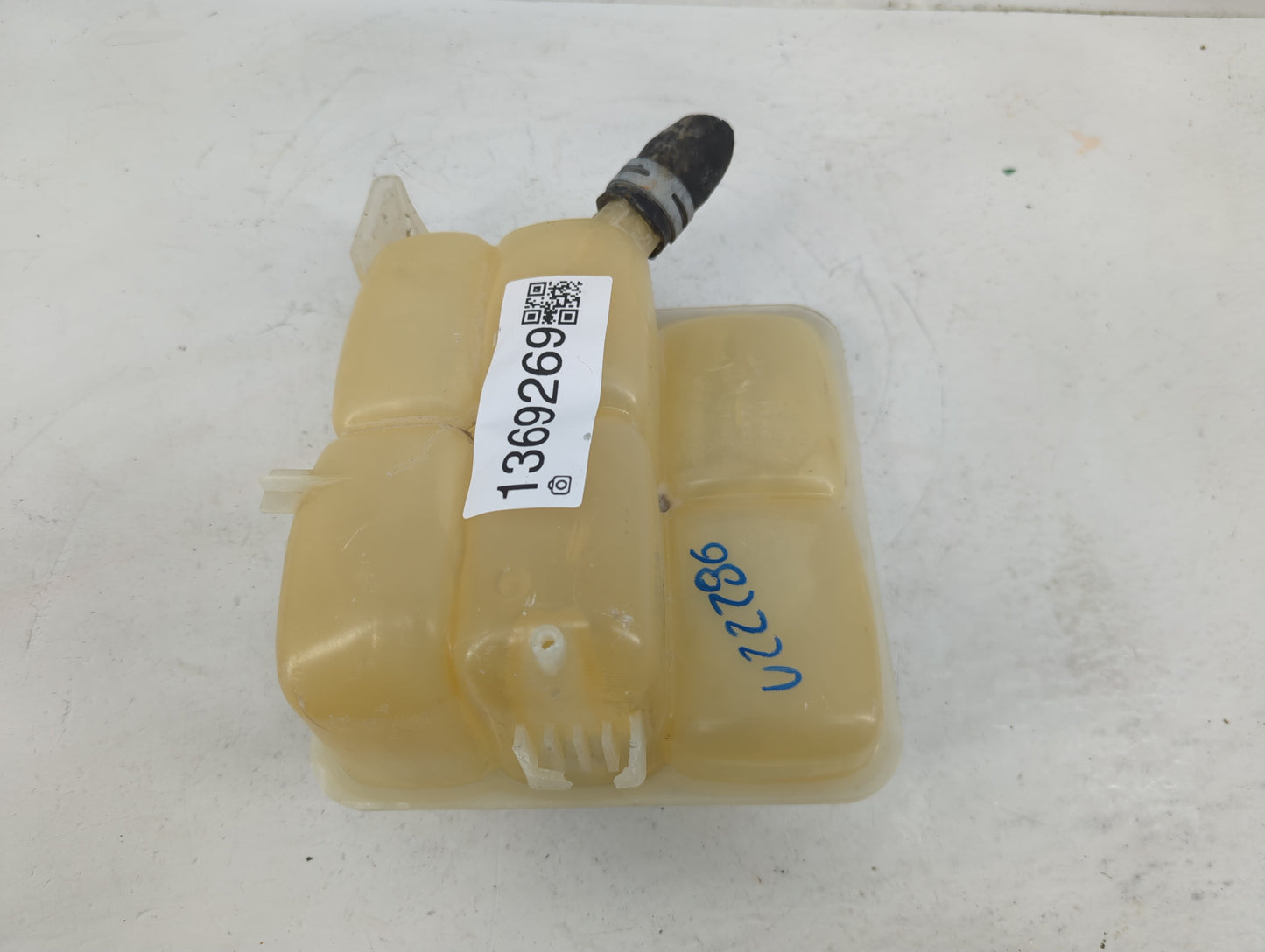 2013-2016 Ford Escape Radiator Coolant Overflow Expansion Tank Bottle 1369269 - Oemusedautoparts1.com