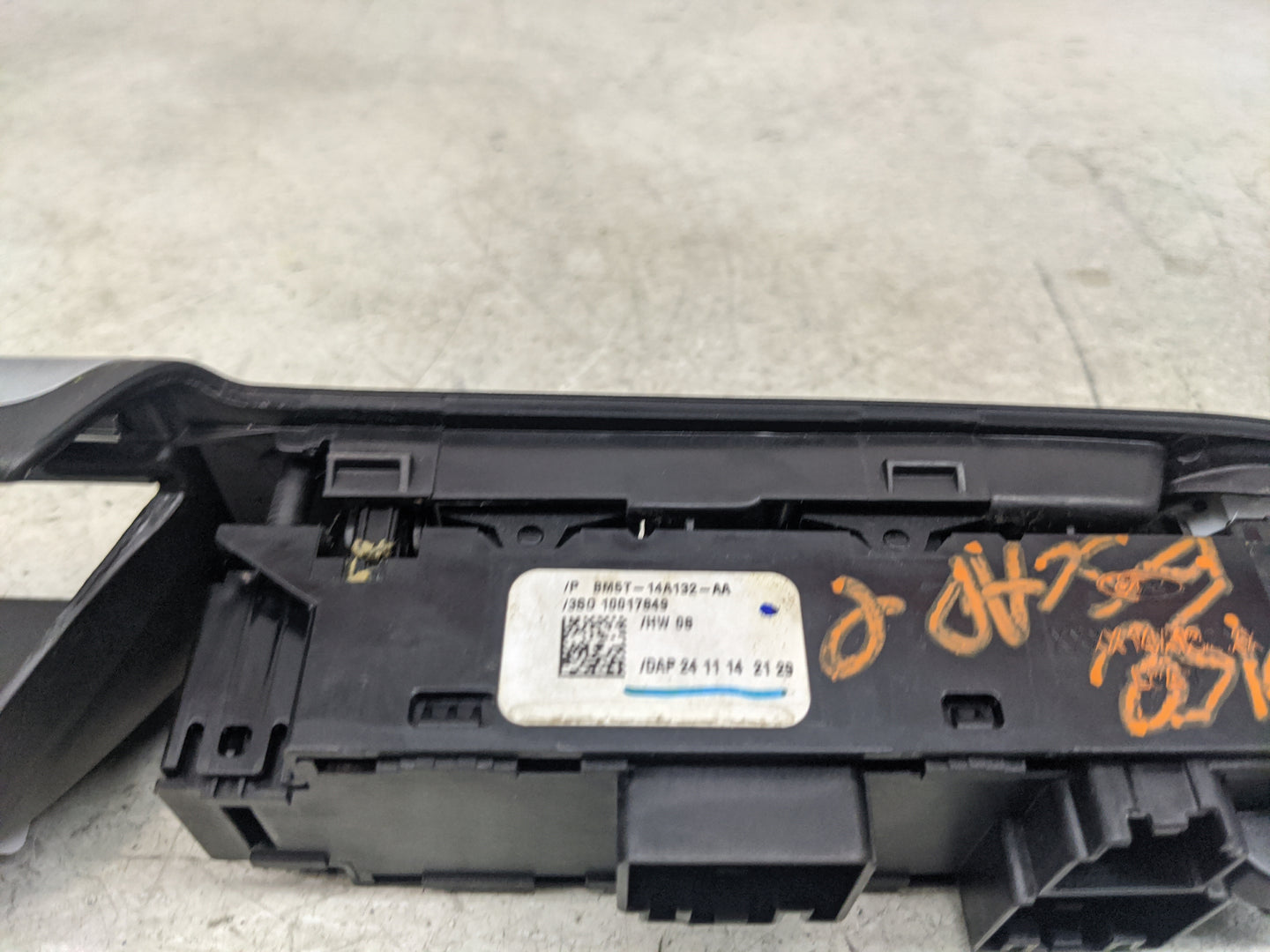 2013-2019 Ford Escape Master Power Window Switch Replacement Driver Side Left P/N:BM5T-14A132-AA Fits OEM Used Auto Parts - 