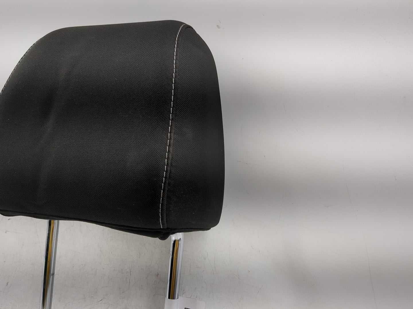 2013-2015 Ford Escape Headrest Head Rest Front Driver Passenger Seat Fits Fits 2013 2014 2015 OEM Used Auto Parts - Oemuseda