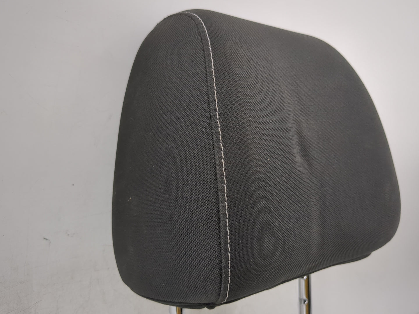 2013-2015 Ford Escape Headrest Head Rest Front Driver Passenger Seat Fits Fits 2013 2014 2015 OEM Used Auto Parts - Oemuseda