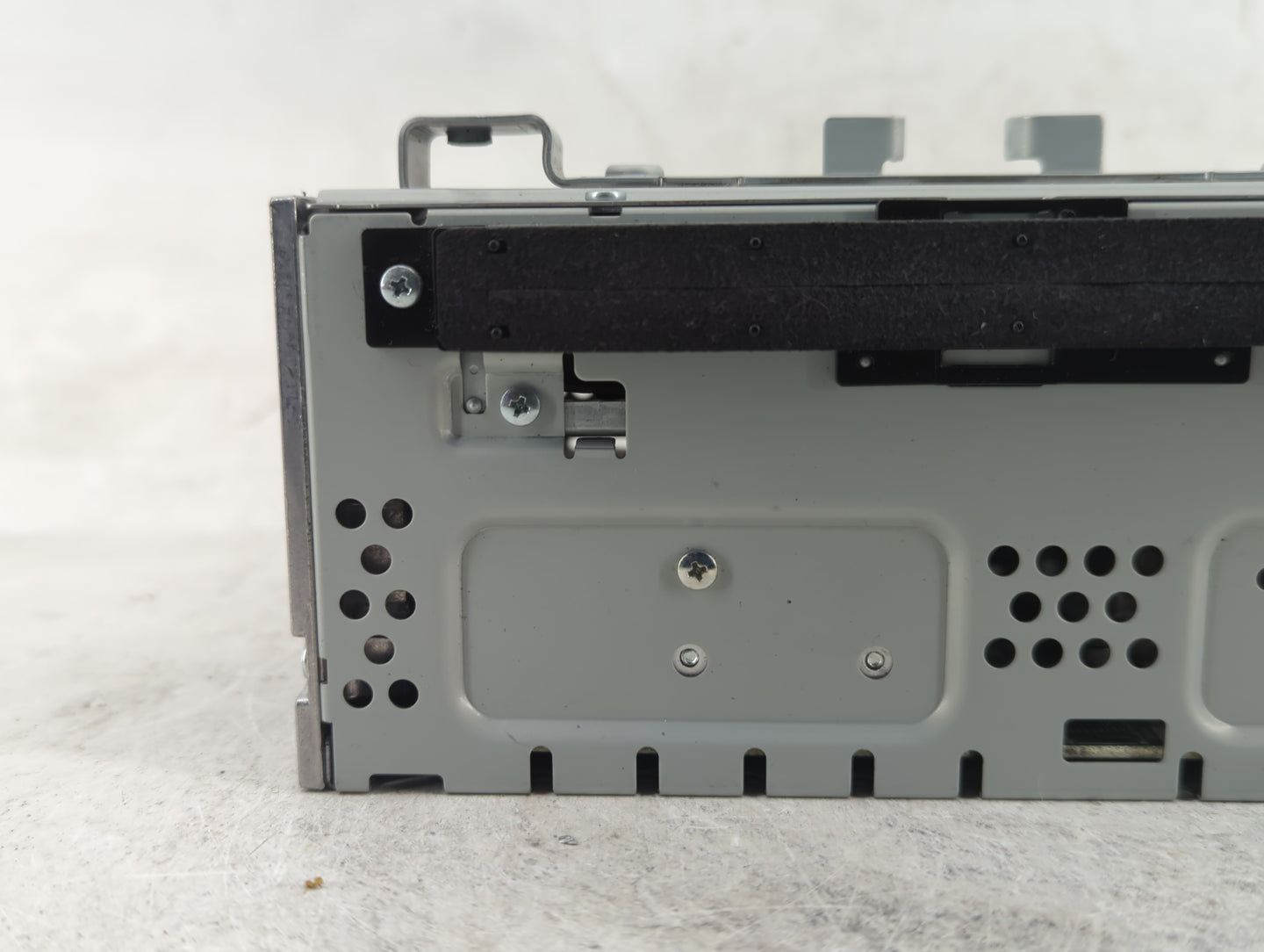 2013-2015 Ford Escape Radio AM FM Cd Player Receiver Replacement P/N:CJ5T-19C107-FB Fits Fits 2013 2014 2015 OEM Used Auto P