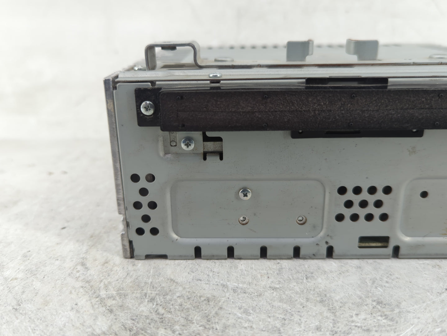 2013-2015 Ford Escape Radio AM FM Cd Player Receiver Replacement P/N:CJ5T-19C107-BH Fits Fits 2013 2014 2015 OEM Used Auto P