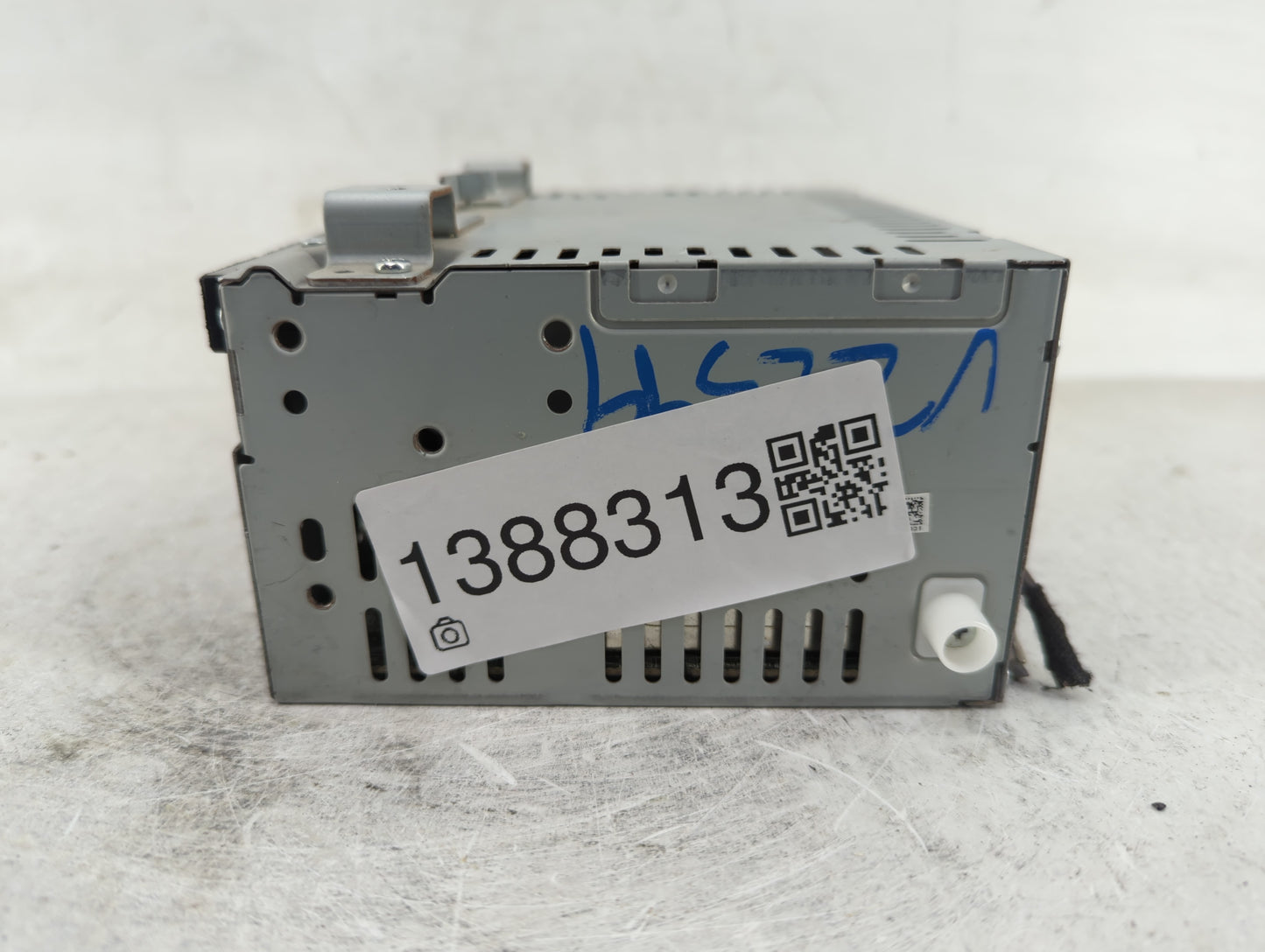 2013-2015 Ford Escape Radio AM FM Cd Player Receiver Replacement P/N:CJ5T-19C107-BH Fits Fits 2013 2014 2015 OEM Used Auto P