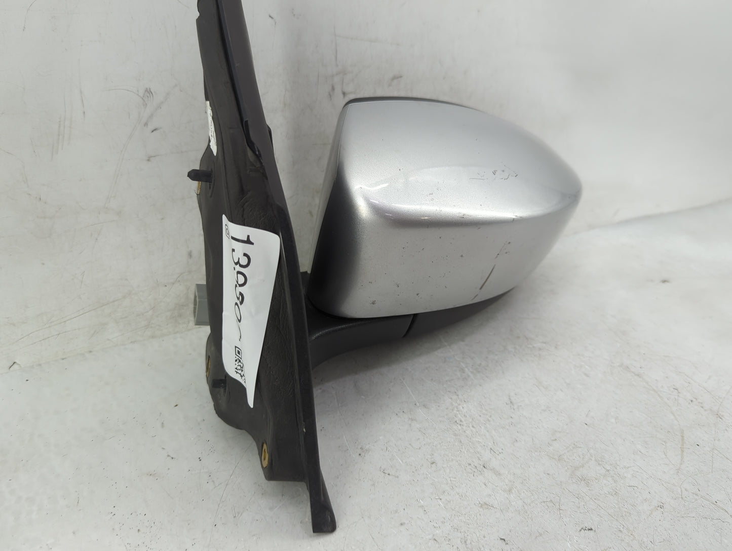 2013-2016 Ford Escape Driver Side View Mirror - Left Door Mirror OEM Used - Oemusedautoparts1.com