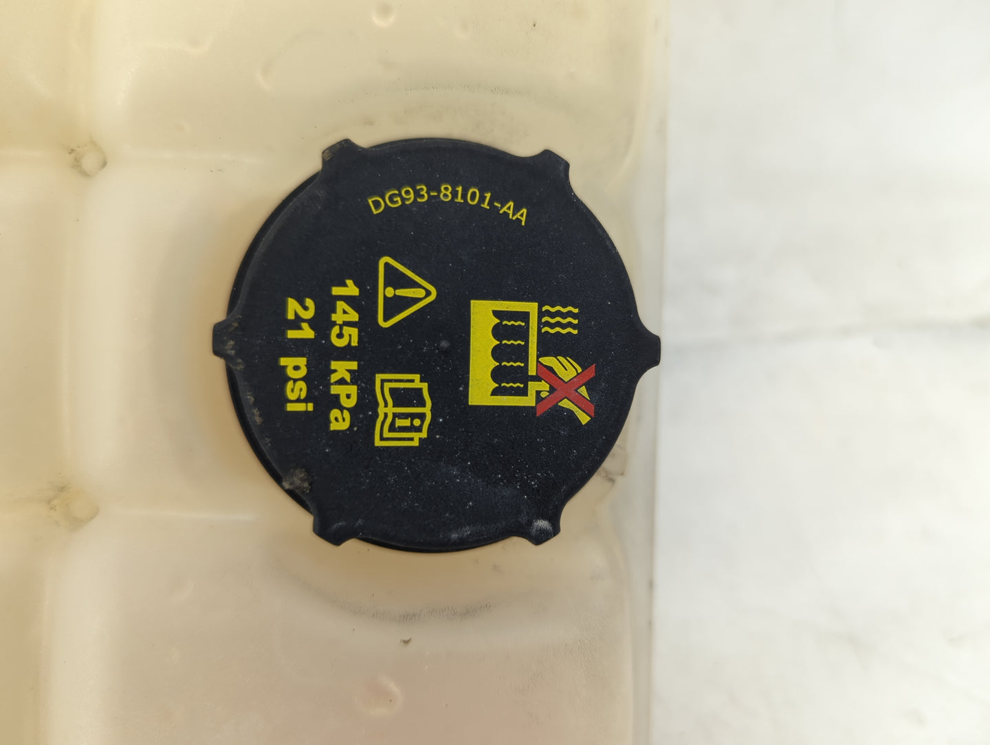 2013-2016 Ford Escape Radiator Coolant Overflow Expansion Tank Bottle 1393705 - Oemusedautoparts1.com