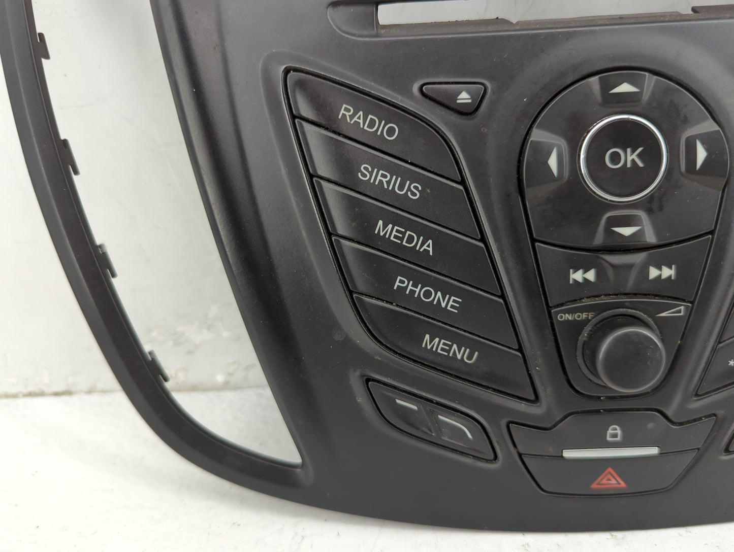 2013-2016 Ford Escape Radio Control Panel - Oemusedautoparts1.com