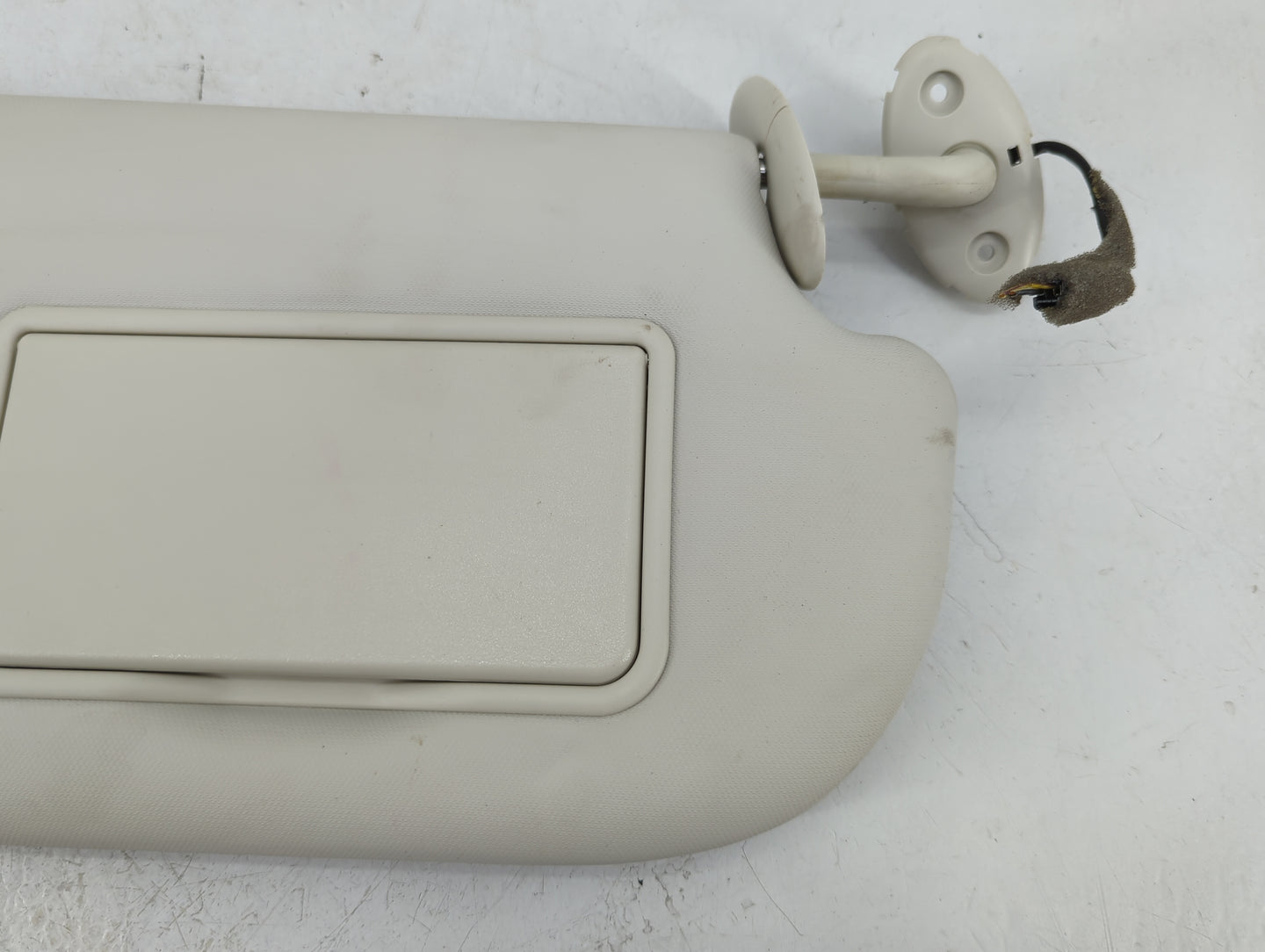2013-2019 Ford Escape Sun Visor Shade Replacement Passenger Right Mirror Fits Fits 2013 2014 2015 2016 2017 2018 2019 OEM Us