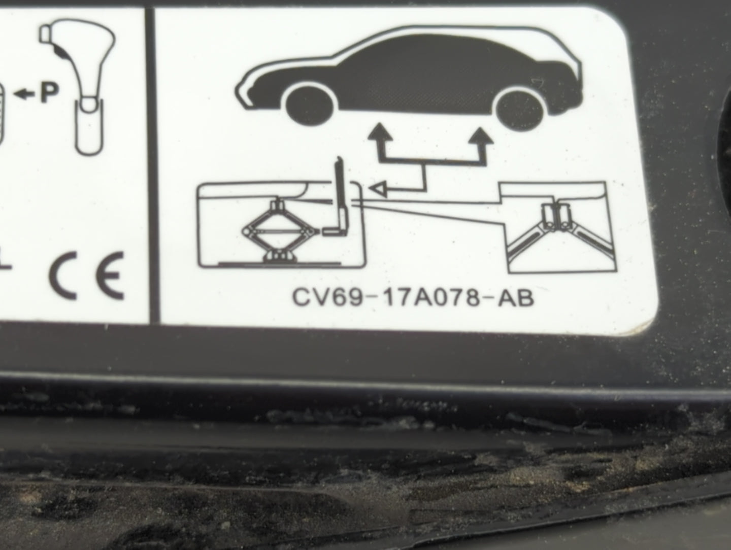 2015 Ford Escape Spare Scissor Car Jack 1396466 - Oemusedautoparts1.com