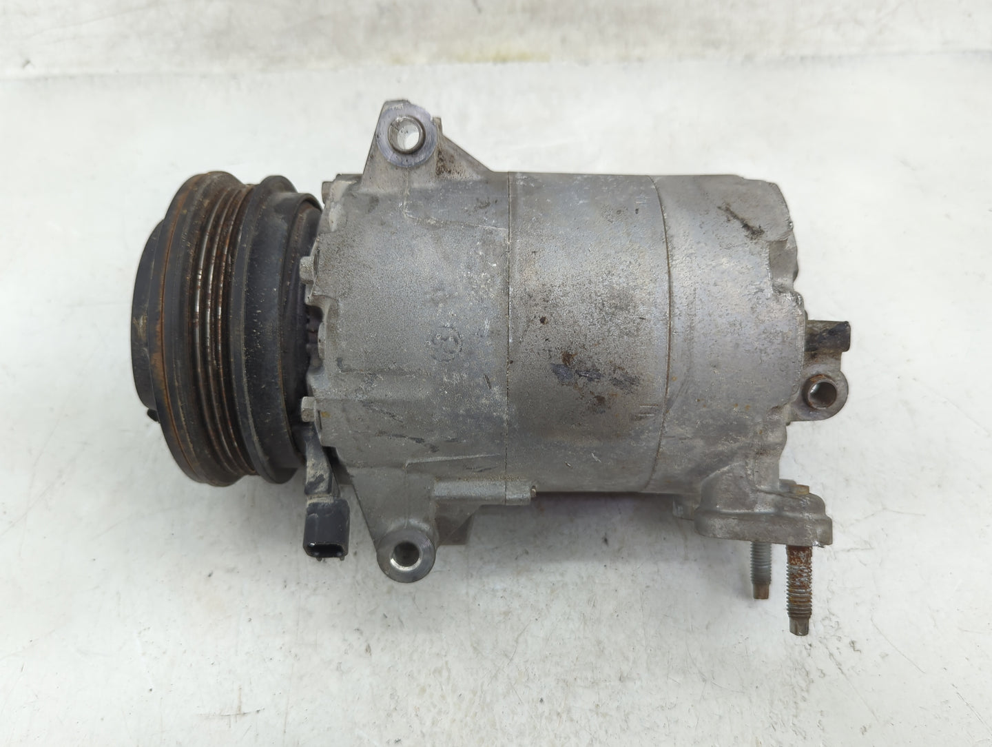 2013-2016 Ford Escape Air Conditioning A/c Ac Compressor Oem - Oemusedautoparts1.com
