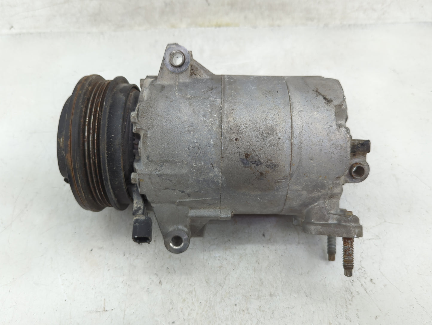 2013-2016 Ford Escape Air Conditioning A/c Ac Compressor Oem - Oemusedautoparts1.com