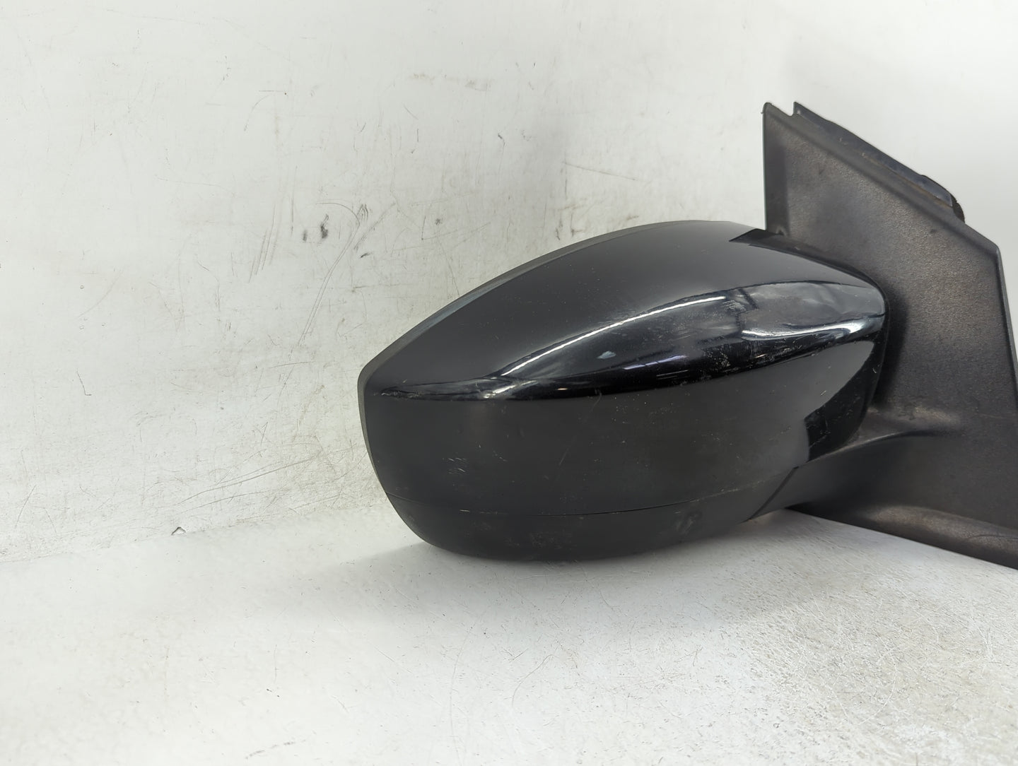 2013-2016 Ford Escape Passenger Side View Mirror - Right Door Mirror OEM Used - Oemusedautoparts1.com