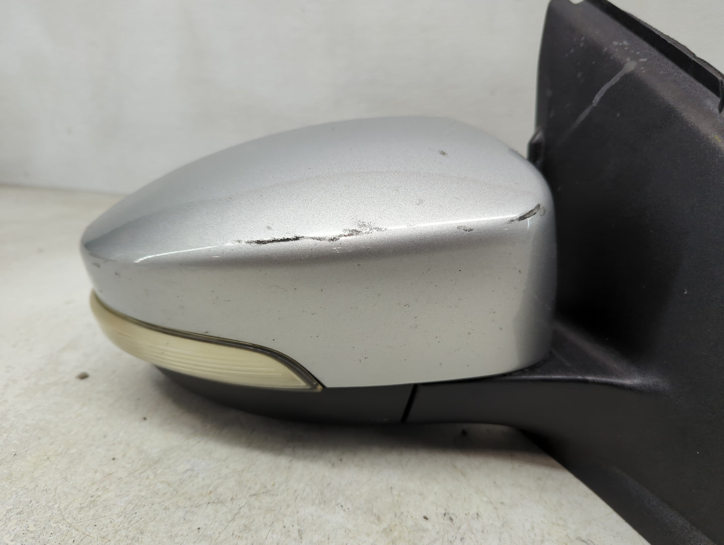 2013-2016 Ford Escape Passenger Side View Mirror - Right Door Mirror OEM Used - Oemusedautoparts1.com