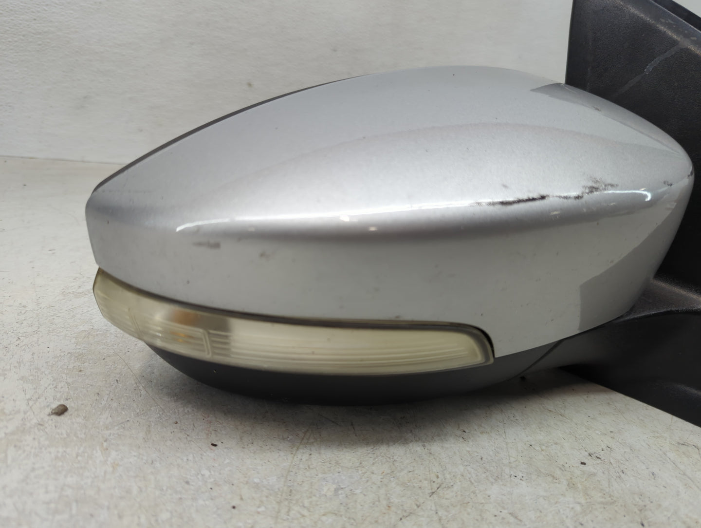 2013-2016 Ford Escape Passenger Side View Mirror - Right Door Mirror OEM Used - Oemusedautoparts1.com