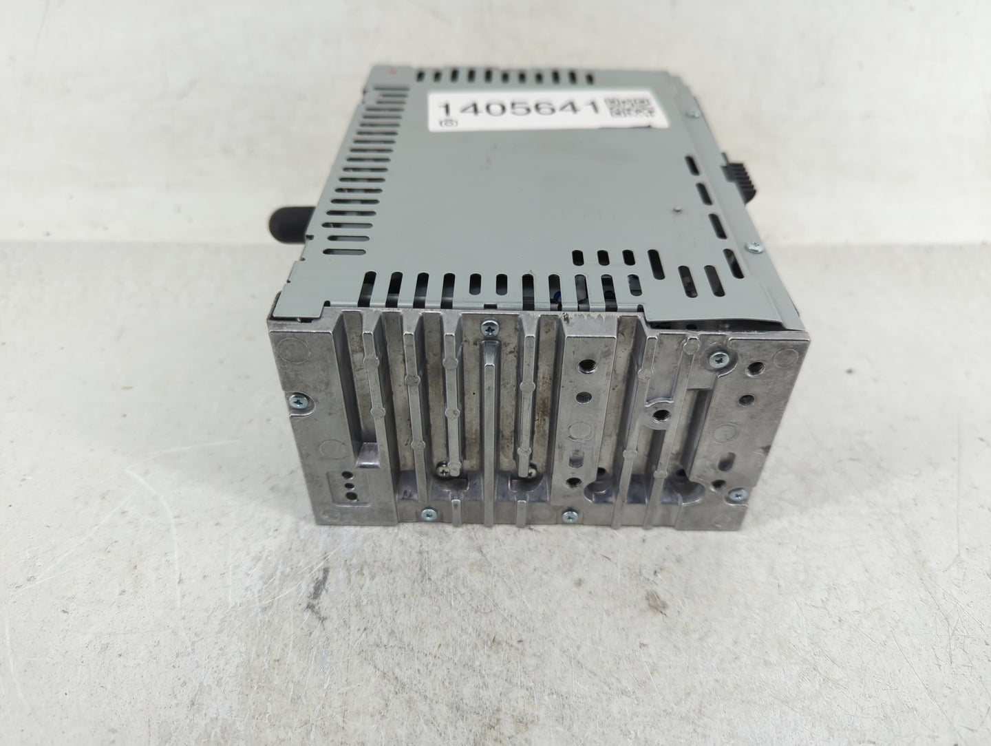 2013-2015 Ford Escape Radio AM FM Cd Player Receiver Replacement P/N:CJ5T-19C107-CK Fits Fits 2013 2014 2015 OEM Used Auto P