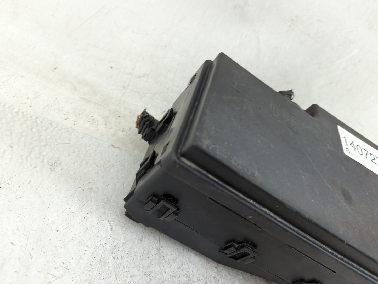 2013-2016 Ford Escape Fusebox Fuse Box Panel Relay Module P/N:AV6T-14A142-AB Fits Fits 2013 2014 2015 2016 OEM Used Auto Par