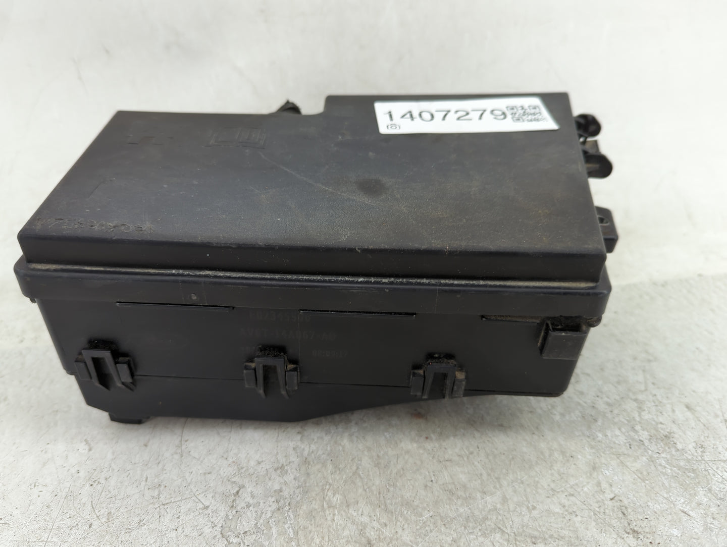 2013-2016 Ford Escape Fusebox Fuse Box Panel Relay Module P/N:AV6T-14A142-AB Fits Fits 2013 2014 2015 2016 OEM Used Auto Par