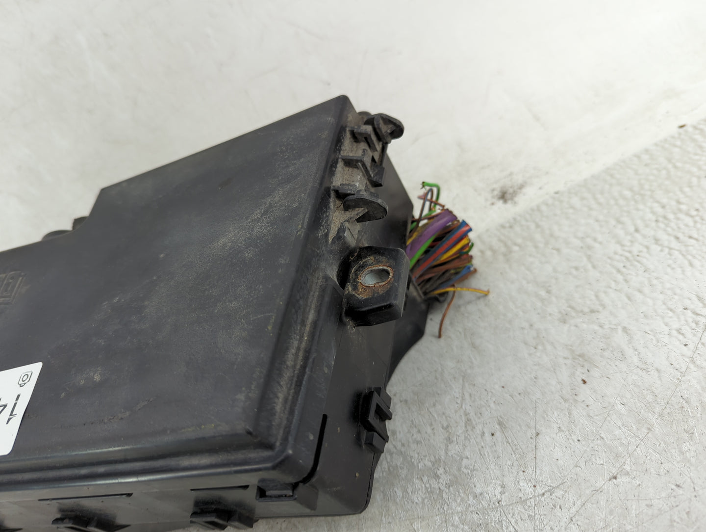 2013-2016 Ford Escape Fusebox Fuse Box Panel Relay Module P/N:AV6T-14A067-AD Fits Fits 2013 2014 2015 2016 OEM Used Auto Par