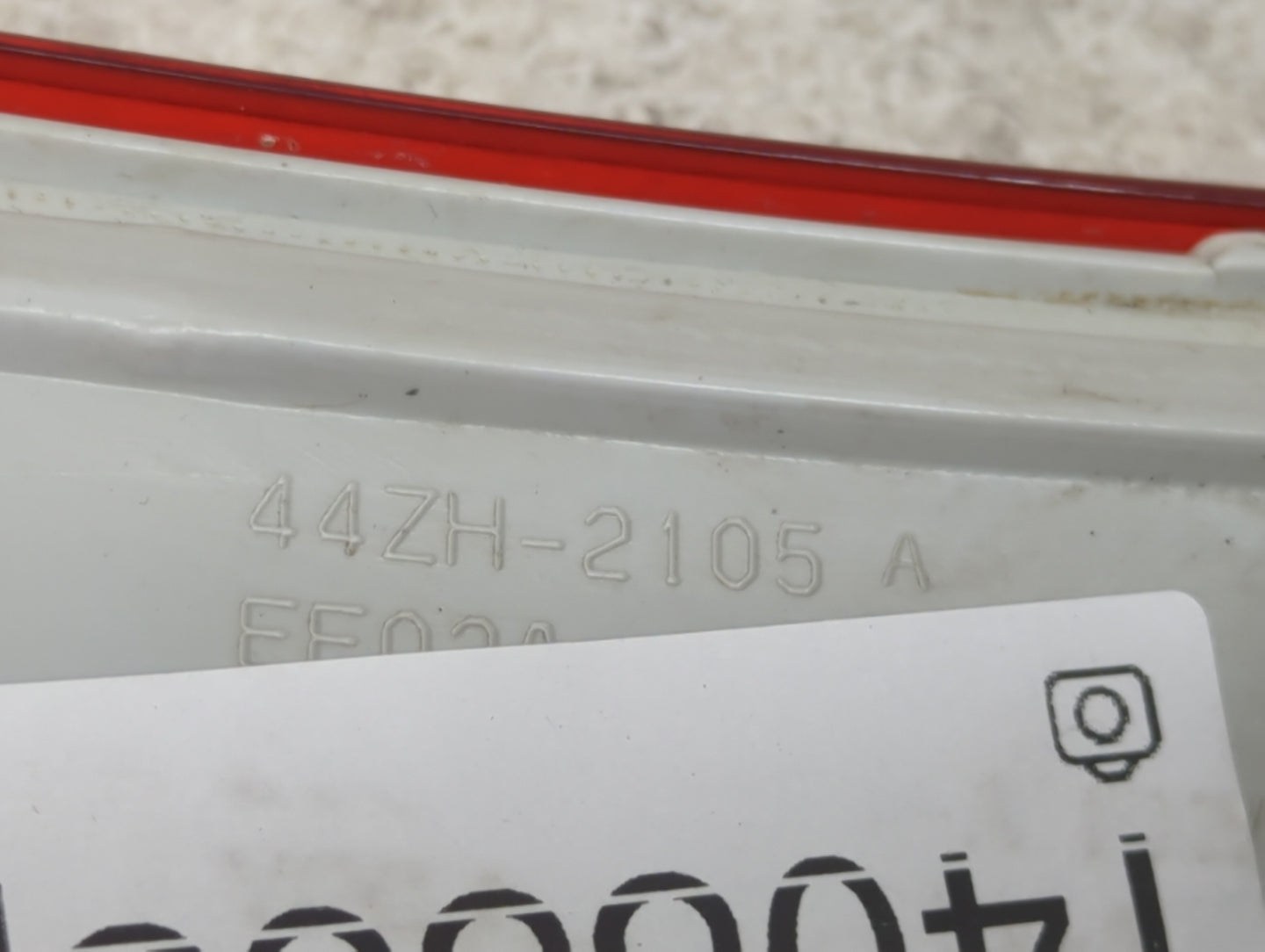 2013-2016 Ford Escape Tail Light Assembly Passenger Right OEM P/N:CJ54-13404-A CJ5X-13440-A Fits Fits 2013 2014 2015 2016 OE