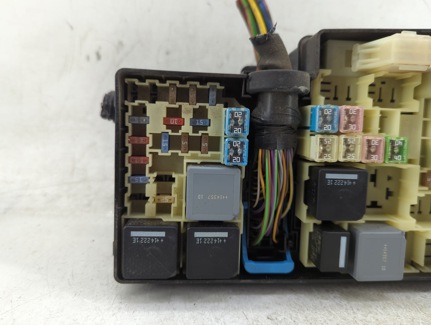 2013-2016 Ford Escape Fusebox Fuse Box Panel Relay Module P/N:19197 000 001 21090 000 001 Fits Fits 2013 2014 2015 2016 OEM 
