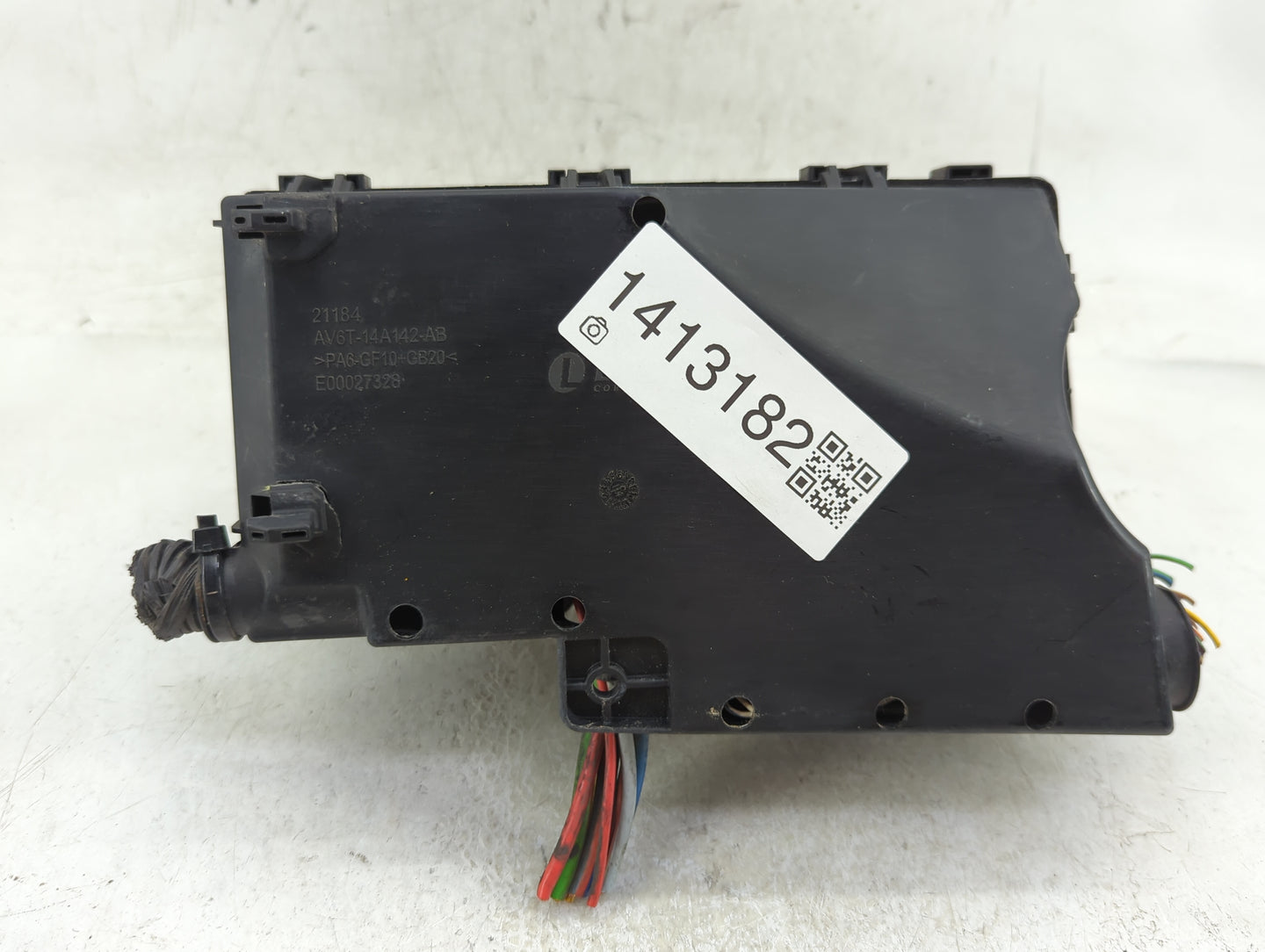 2013-2016 Ford Escape Fusebox Fuse Box Panel Relay Module P/N:19197 000 001 21090 000 001 Fits Fits 2013 2014 2015 2016 OEM 