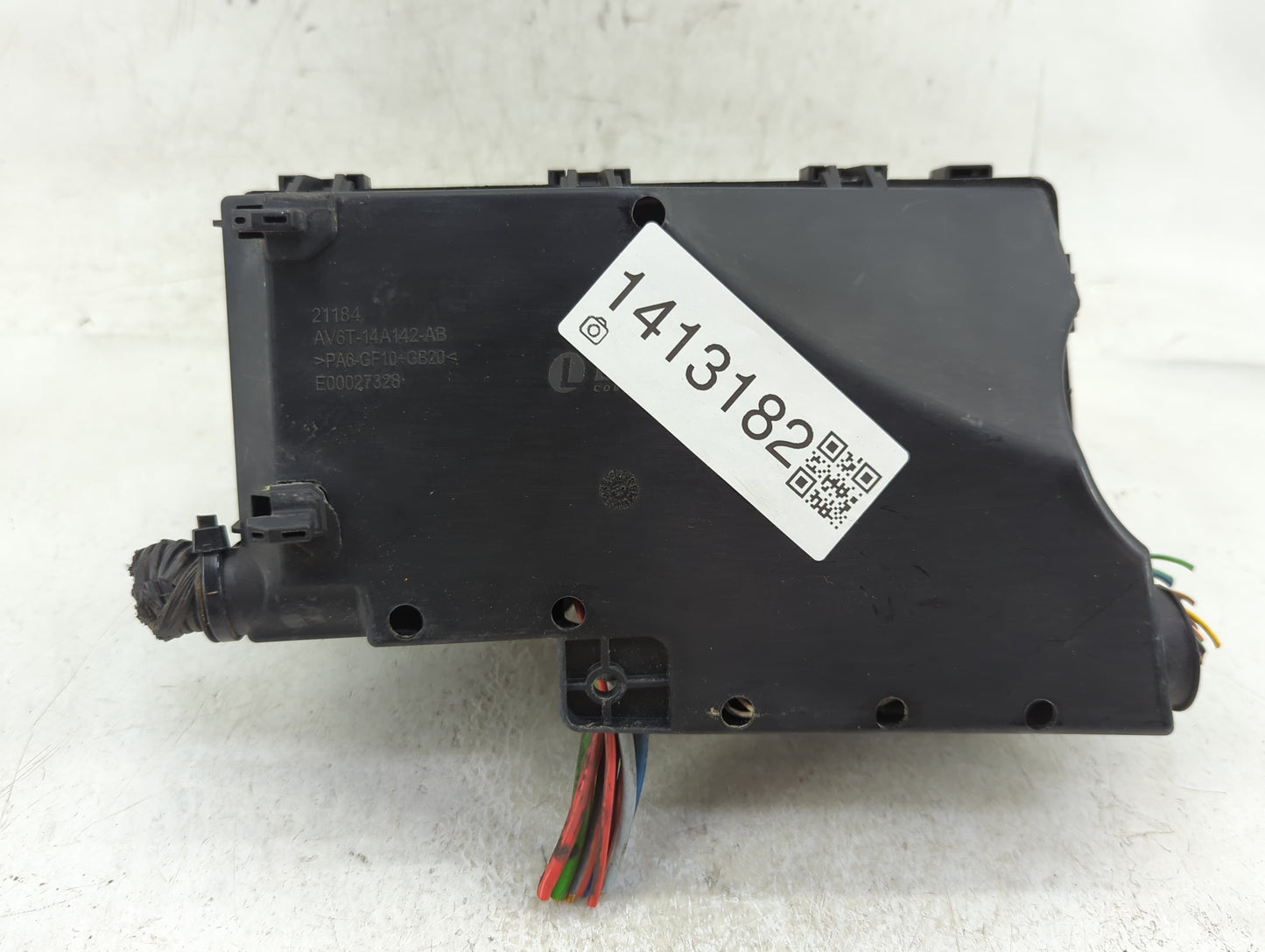 2013-2016 Ford Escape Fusebox Fuse Box Panel Relay Module P/N:19197 000 001 21090 000 001 Fits Fits 2013 2014 2015 2016 OEM 