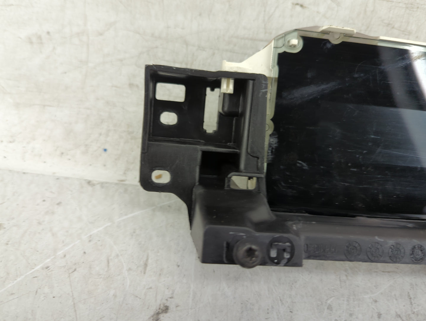 2013-2016 Ford Escape Information Display Screen - Oemusedautoparts1.com